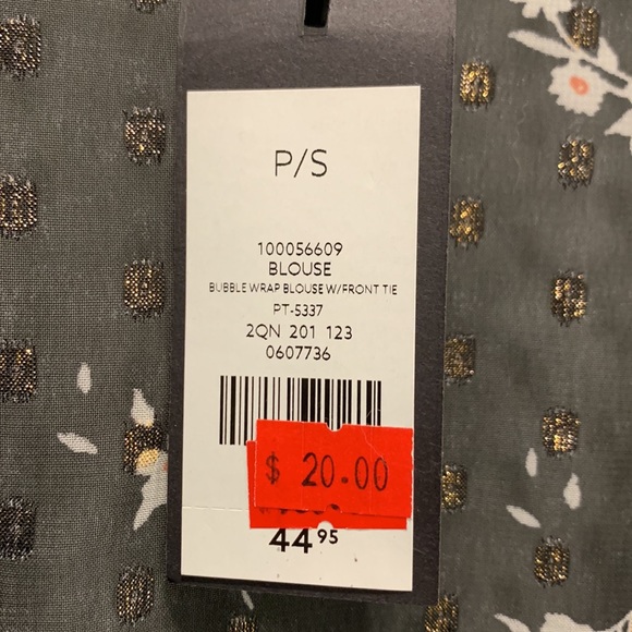 Dynamite Sheer Flower Blouse With Tags - Picture 4 of 4